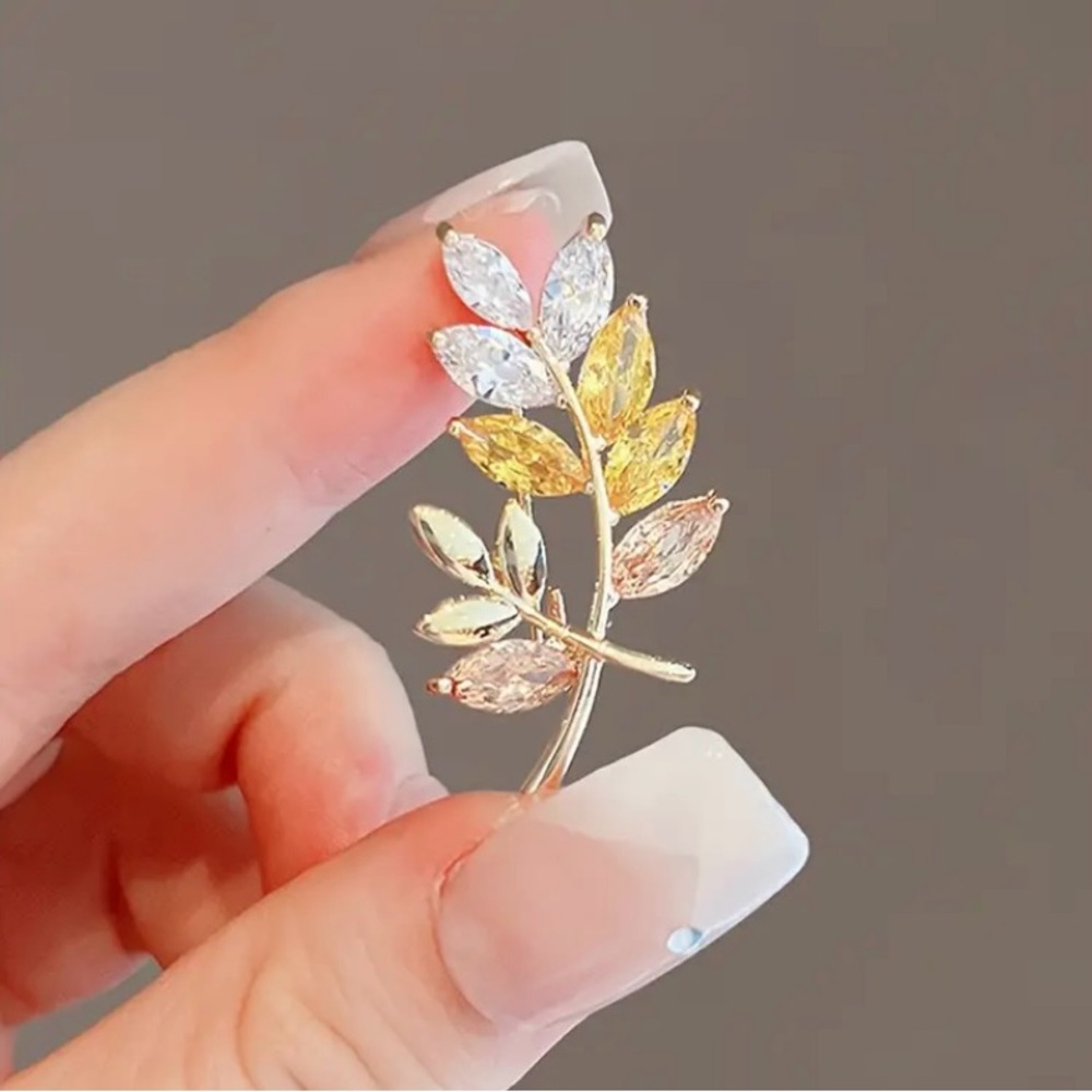 “Golden Harvest” Wheat Ear Brooch